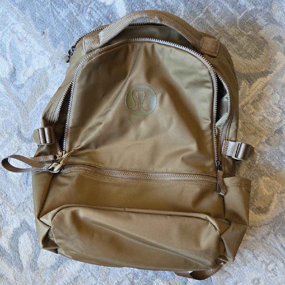 Lululemon Grey Sage New Crew Backpack 22L